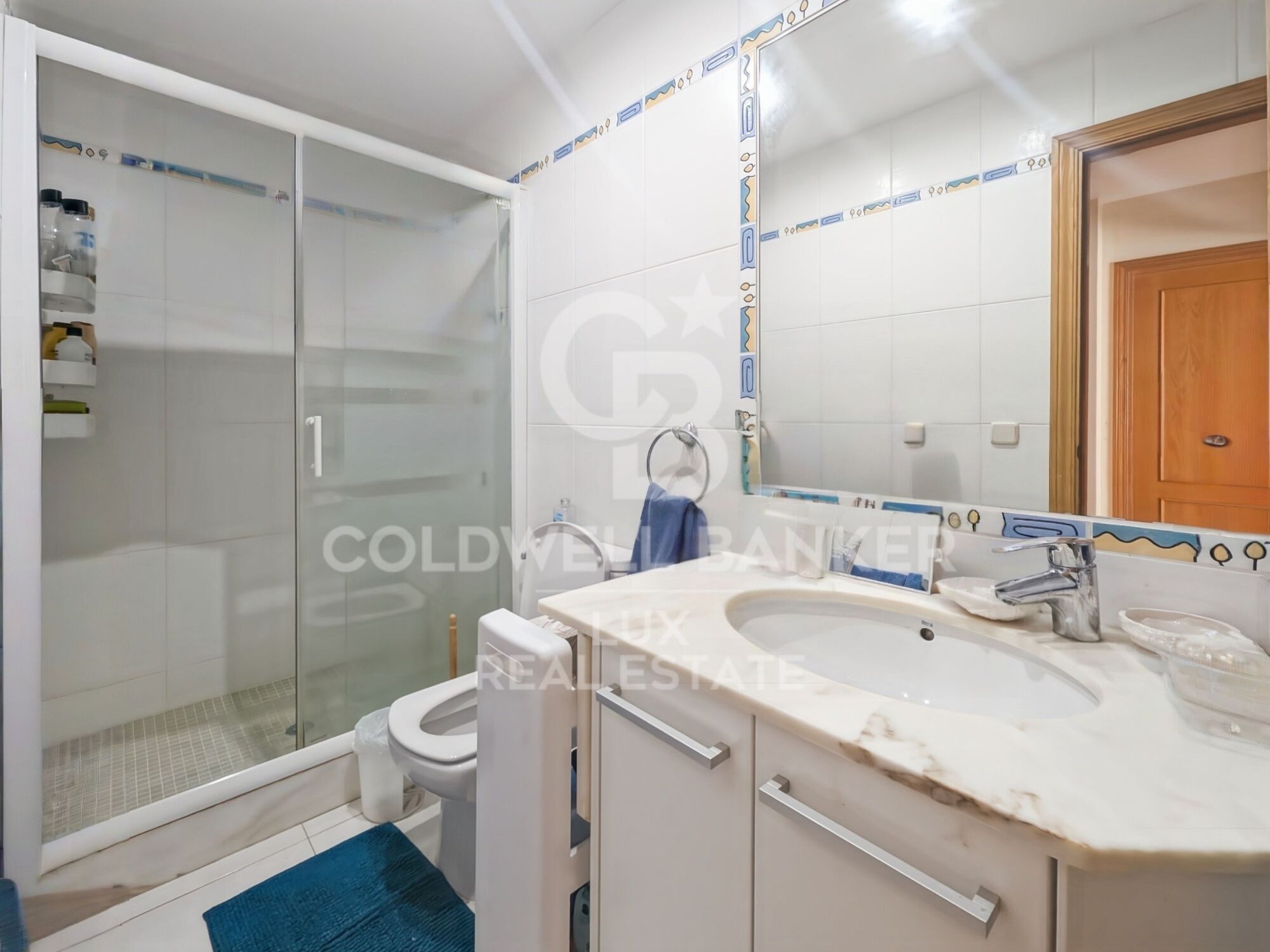 Detached 3-bedroom house with terrace and garage in Pau