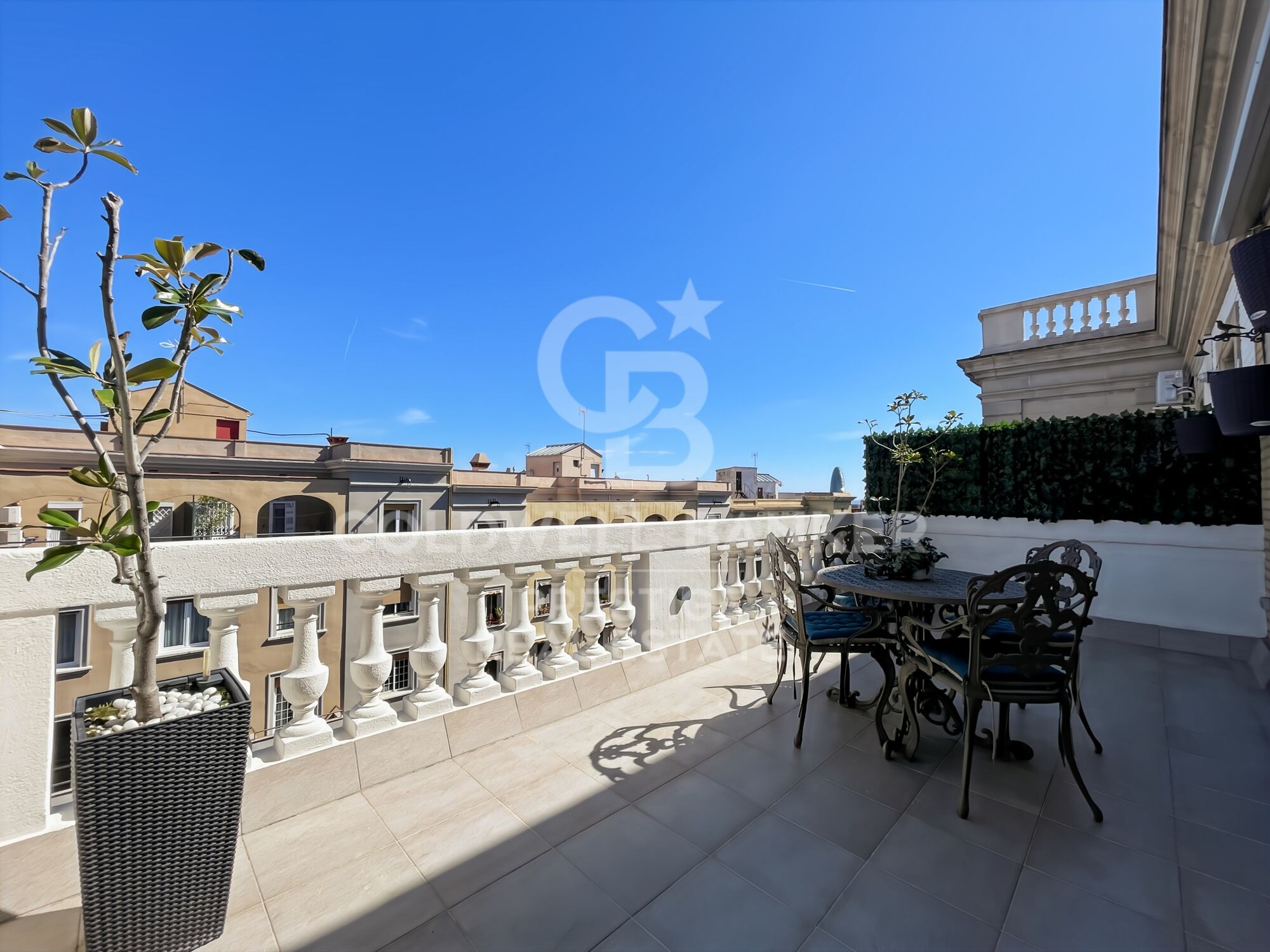 Penthouse avec terrasse privée à quelques mètres de la Sagrada Familia, à Barcelone