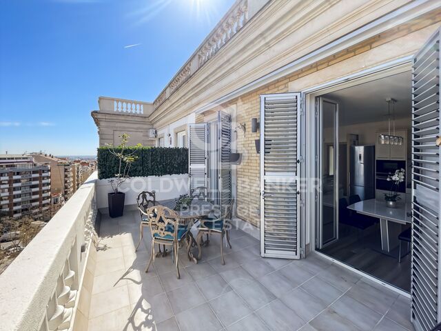 Ático con terraza privada a pocos metros de Sagrada Familia, Barcelona