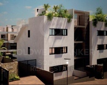 Elegante planta baja con espectacular patio privado en La Marina Beach Residencial
