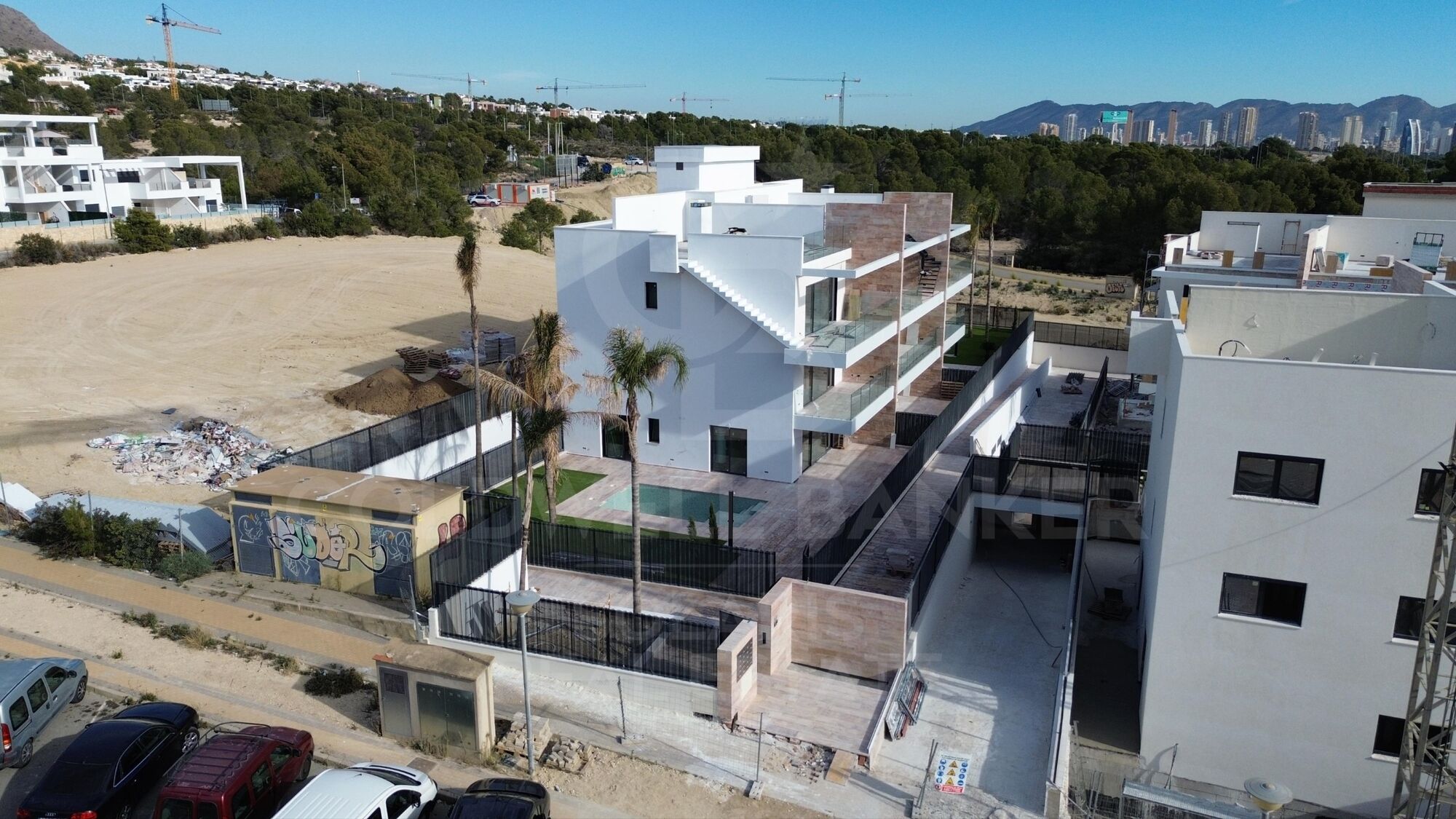 Elegante planta baja con espectacular patio privado en La Marina Beach Residencial