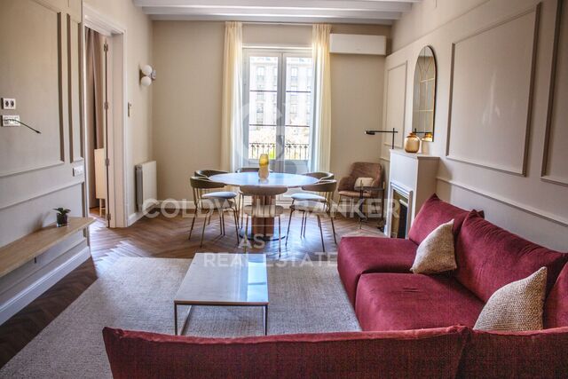Wohnung 3 Schlafzimmer, 3 Stockwerke Verkauf Barcelona