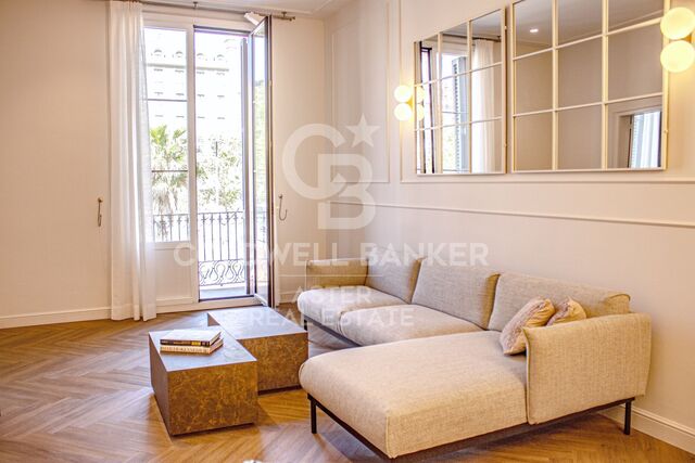 Flat 2 Bedrooms Triplex Sale Barcelona