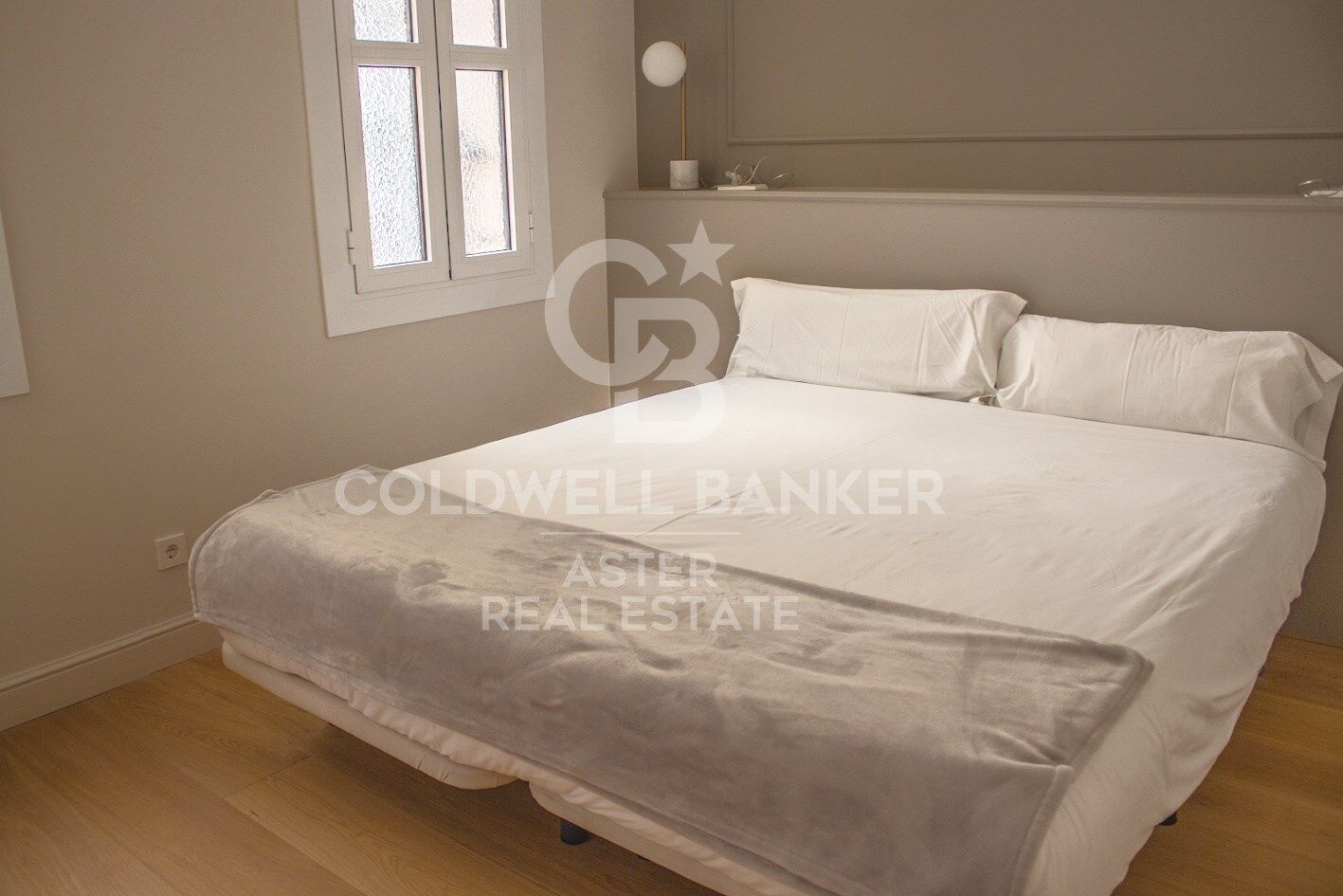 Wohnung 2 Schlafzimmer, 3 Stockwerke Verkauf Barcelona