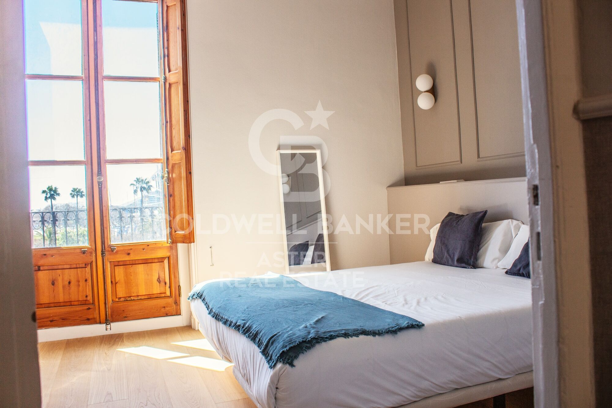 Wohnung 2 Schlafzimmer, 3 Stockwerke Verkauf Barcelona