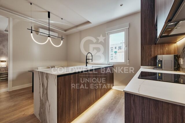 Helle, brandneue 2-Zimmer-Wohnung auf Ibiza, Madrid