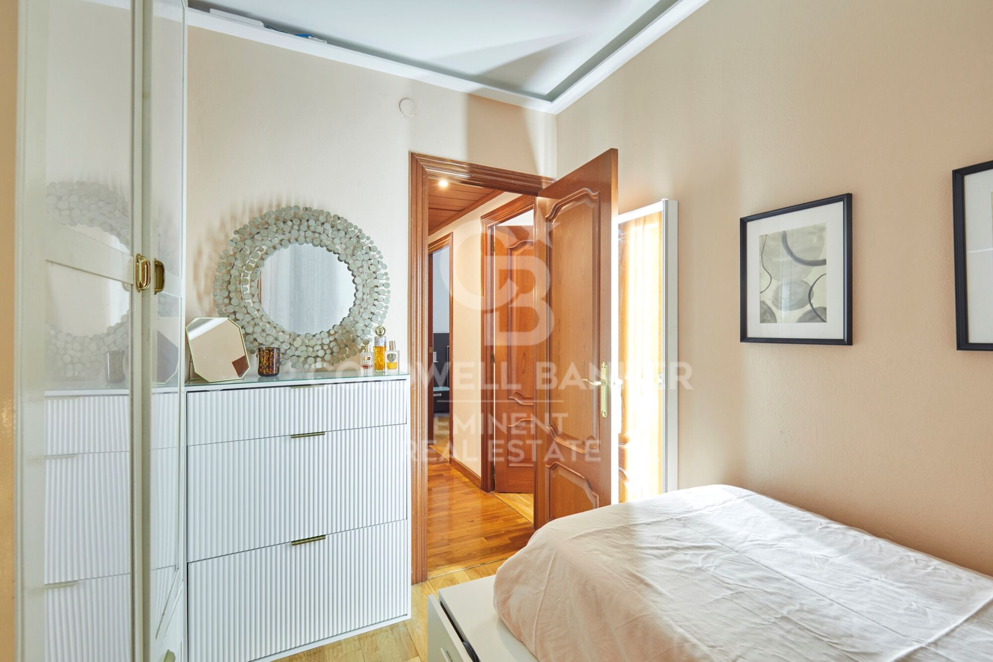 Piso de 3 habitaciones listo para entrar en Sants-Badal