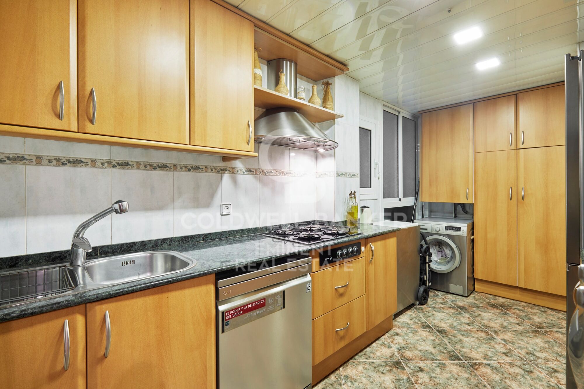 Piso de 3 habitaciones listo para entrar en Sants-Badal