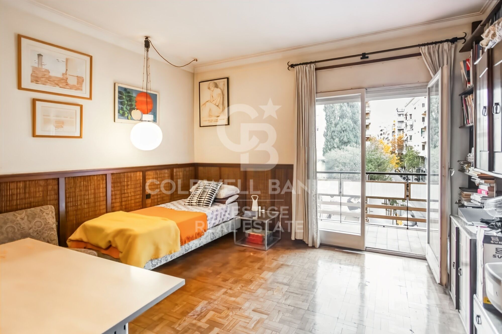 Flat 6 Bedrooms Sale Barcelona