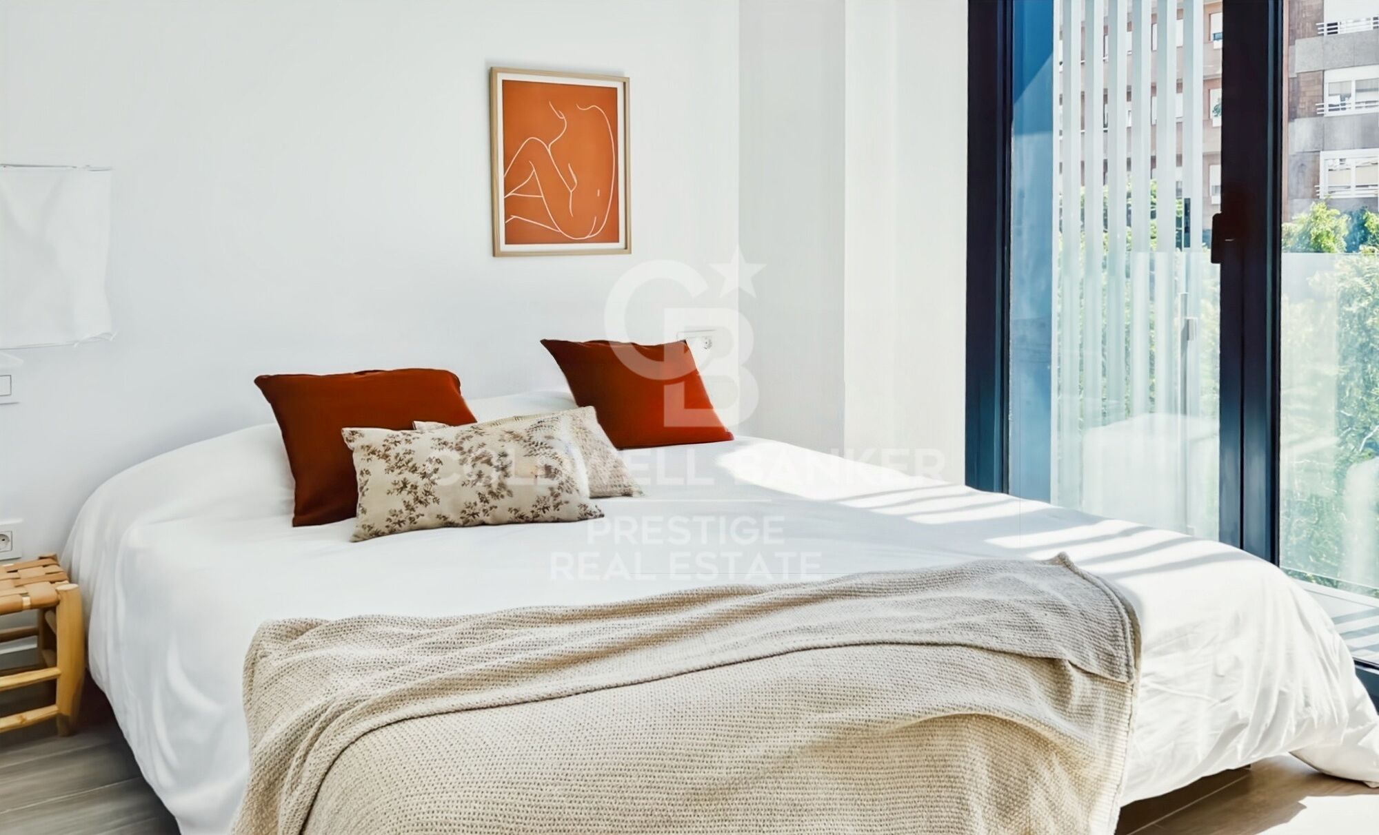 Maisonettewohnung mit Außenbereich, Pool und optionalem Parkplatz. Gràcia, Barcelona