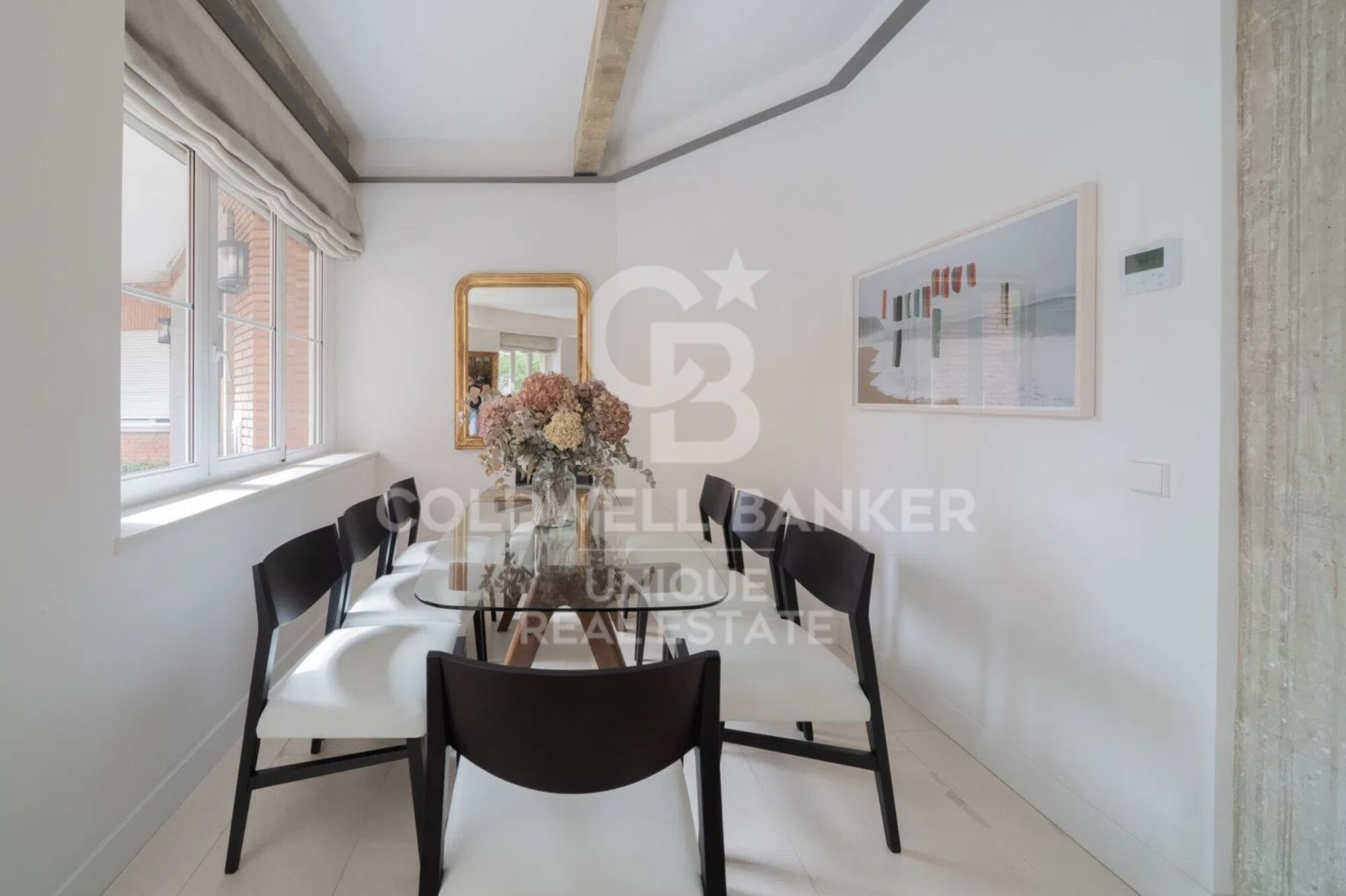 Außenliegende Wohnung mit Abstellraum und Garage in Chamberí, Madrid