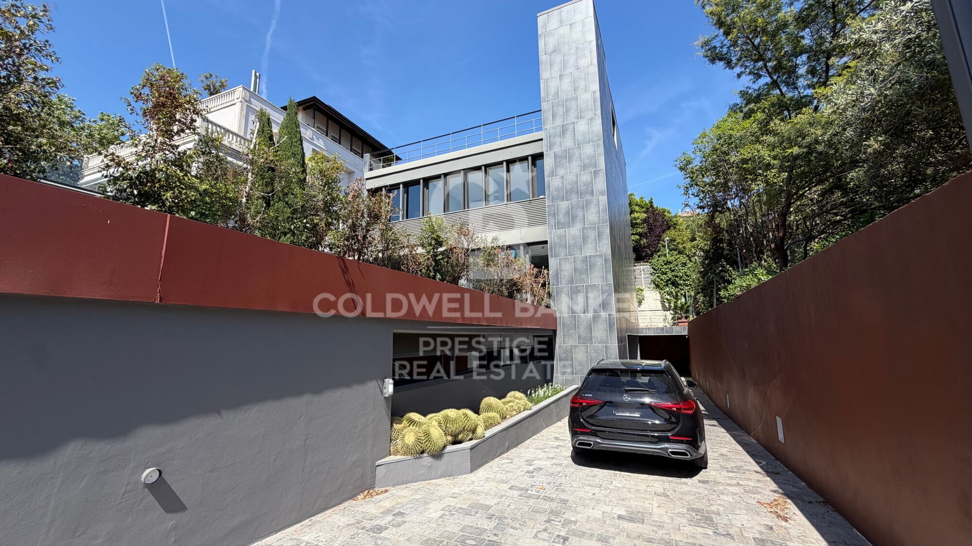 Luxury house for sale in Barcelona