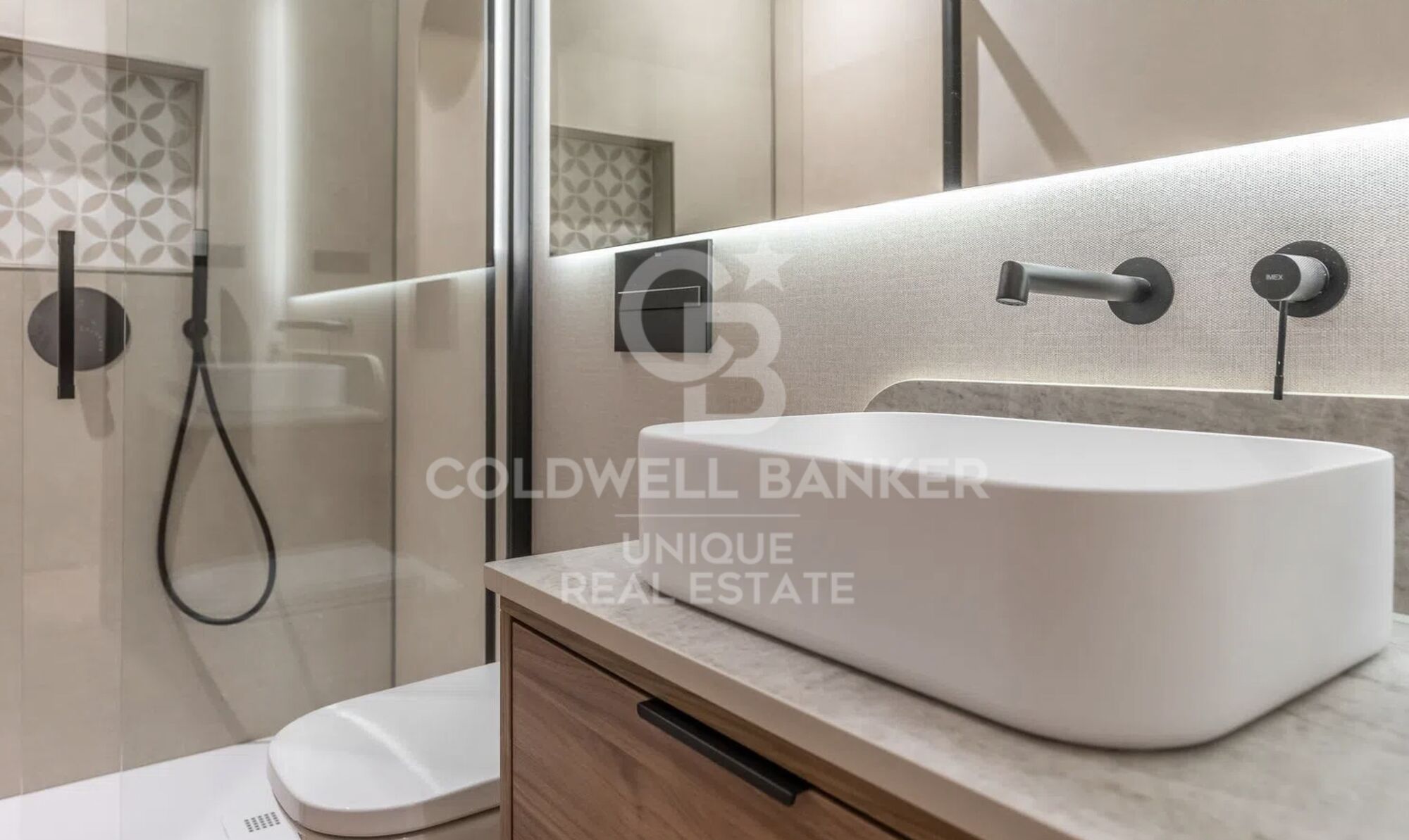 Renovated exterior apartment in Goya, Madrid
