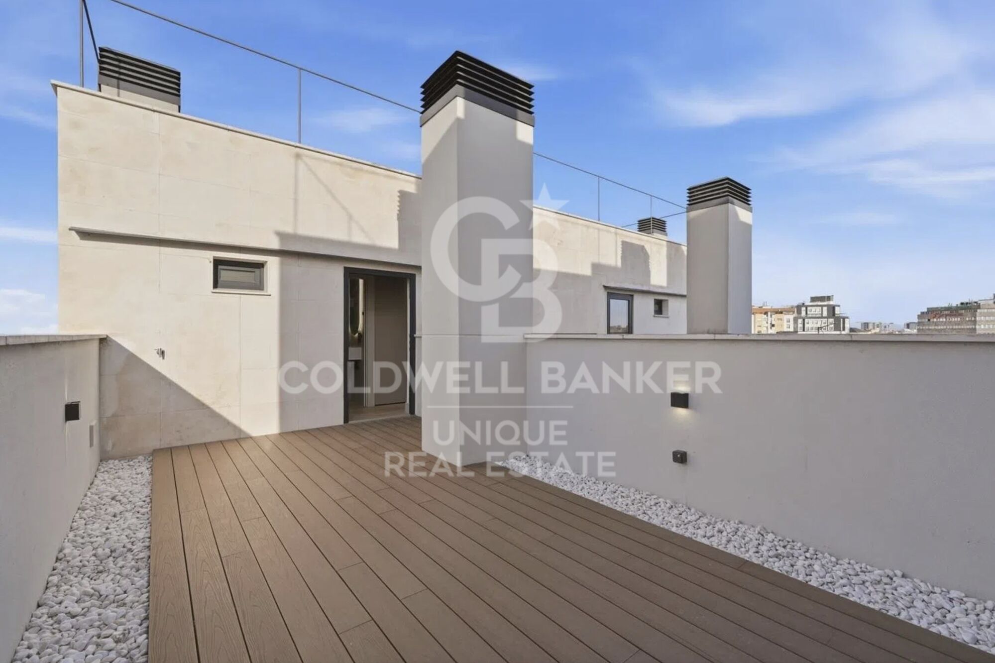 Ático reformado con terraza, garaje y trastero en Chamberí, Madrid