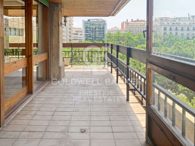 Appartement entièrement rénové à Calle Ganduxer/Diagonal