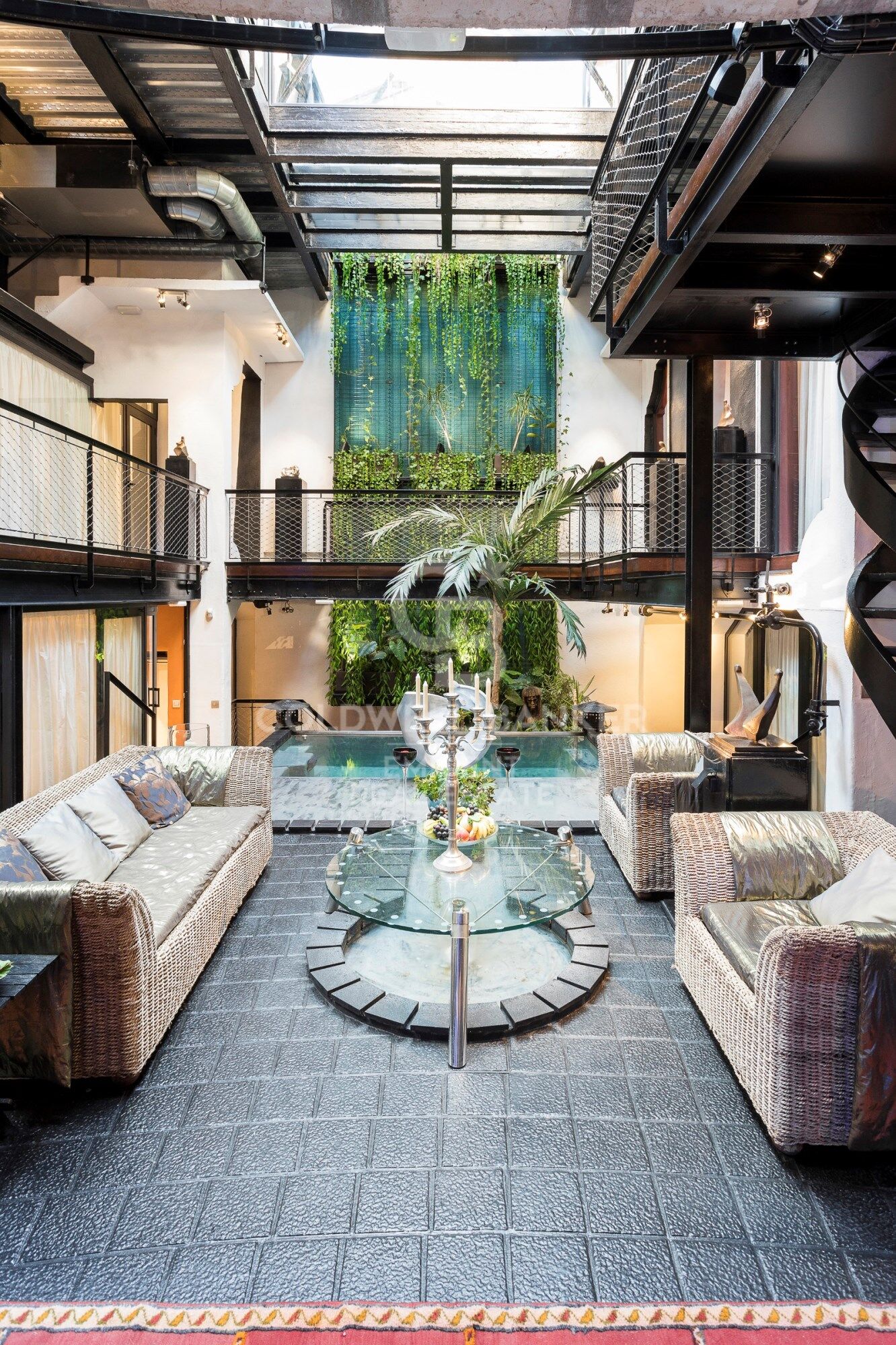 Casa de diseño en Poblenou con piscina