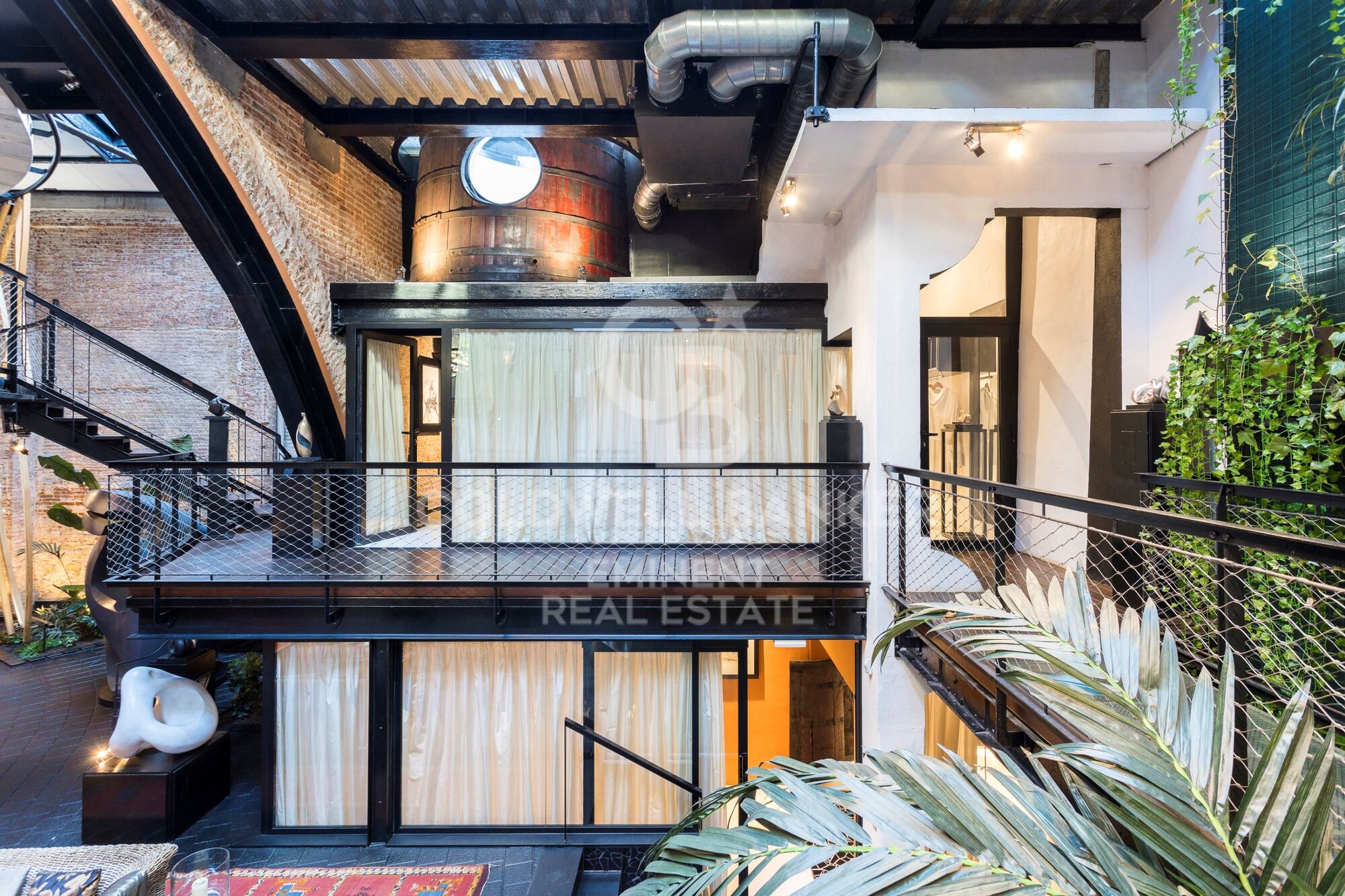 Maison design à Poblenou avec piscine
