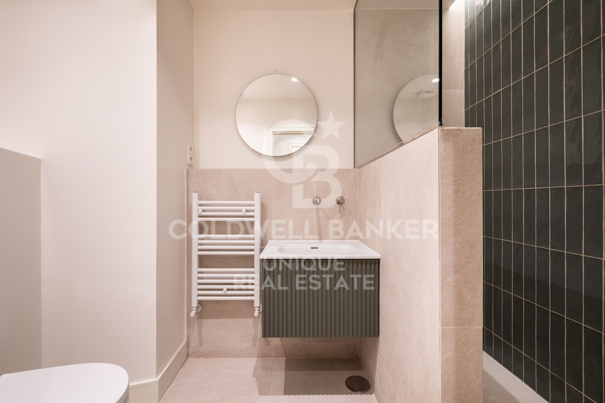 Appartement extérieur rénové avec garage et débarras à Lista, Madrid