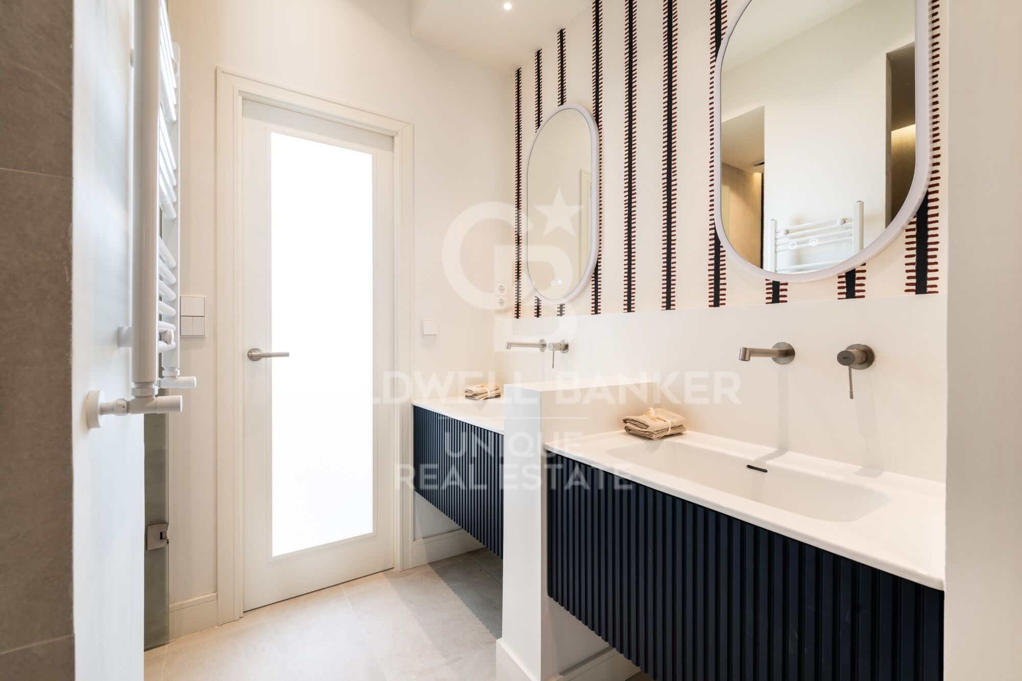 Appartement extérieur rénové avec garage et débarras à Lista, Madrid