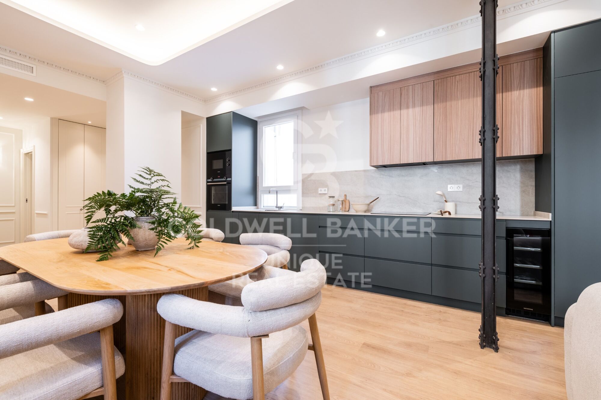 Appartement extérieur rénové avec garage et débarras à Lista, Madrid