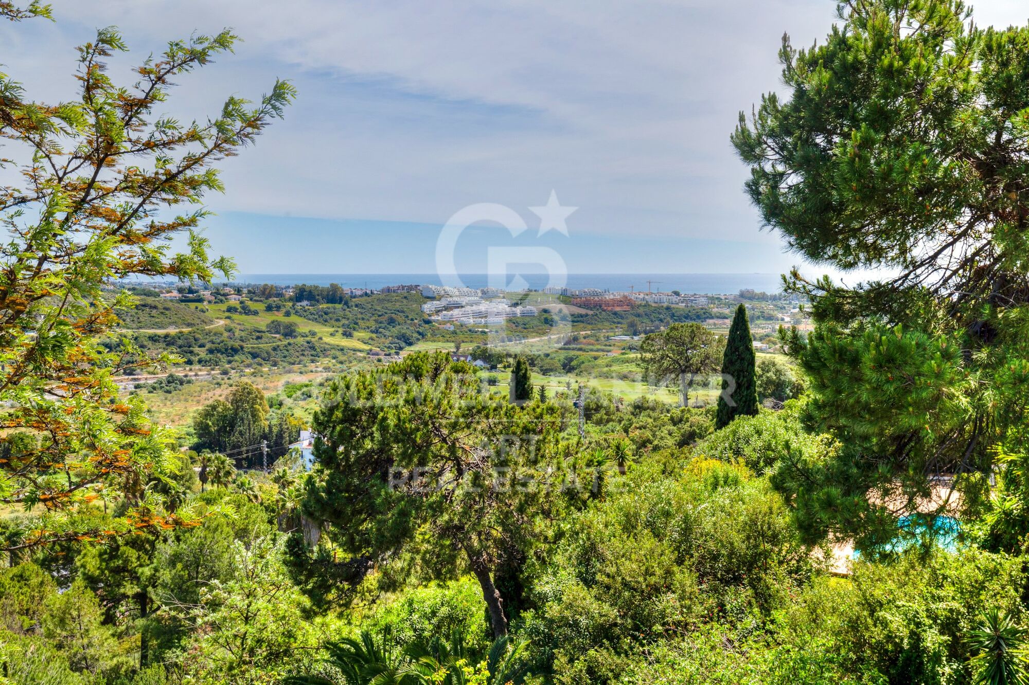 Beautiful boutique villa with sea views in Estepona