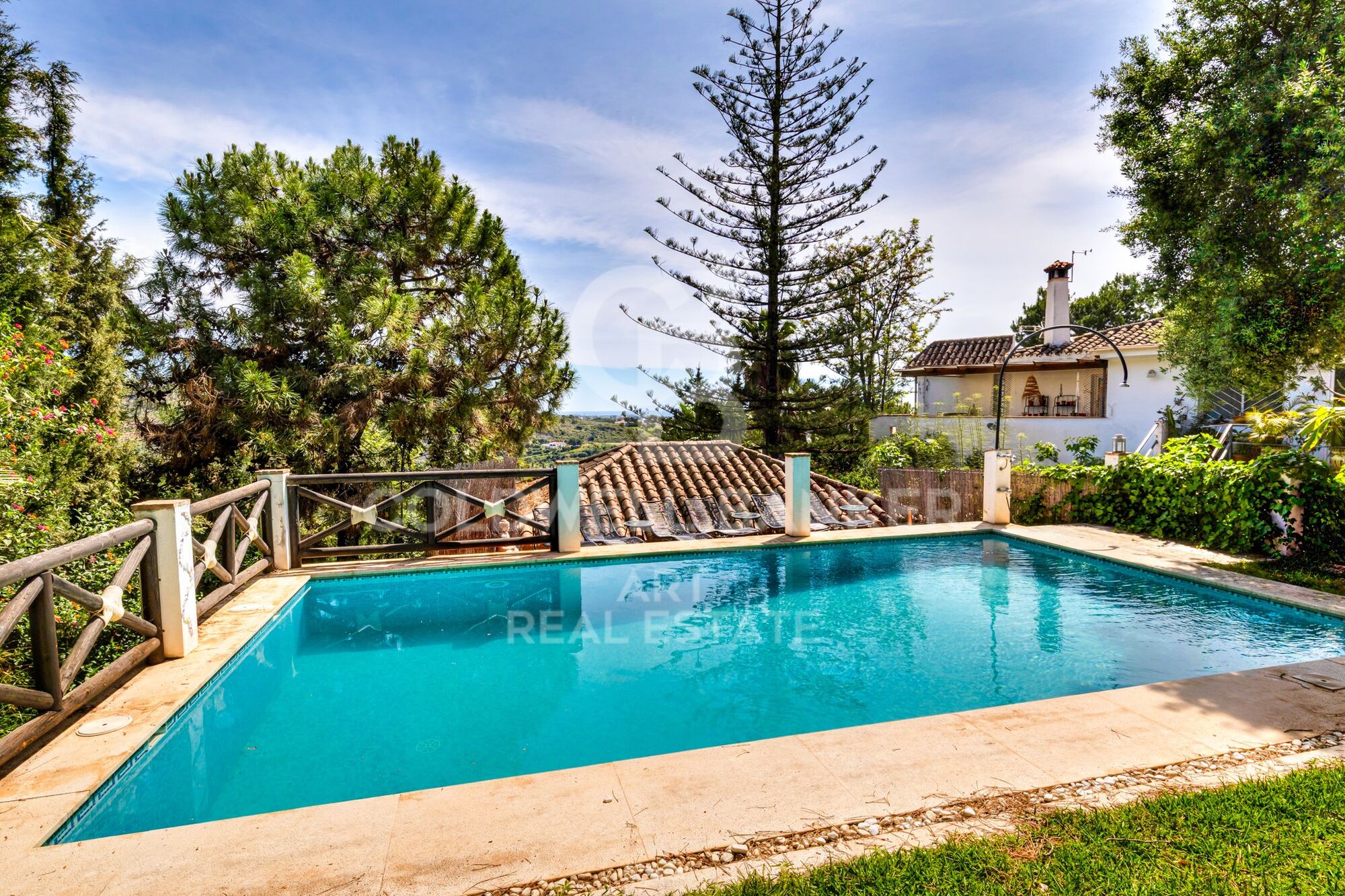 Magnifique villa boutique avec vue sur la mer à Estepona