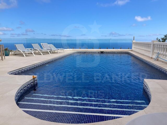 Villa reformada con vistas panorámicas al Mediterráneo en Cumbre del Sol - Dalias