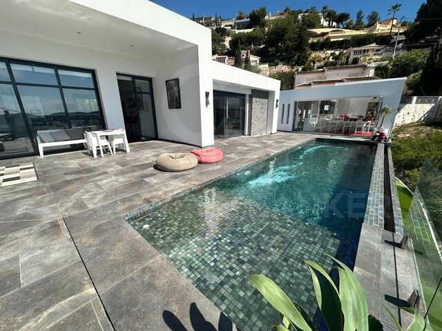 Villa de luxe moderne avec vue sur la mer à Moraira | Benimeit