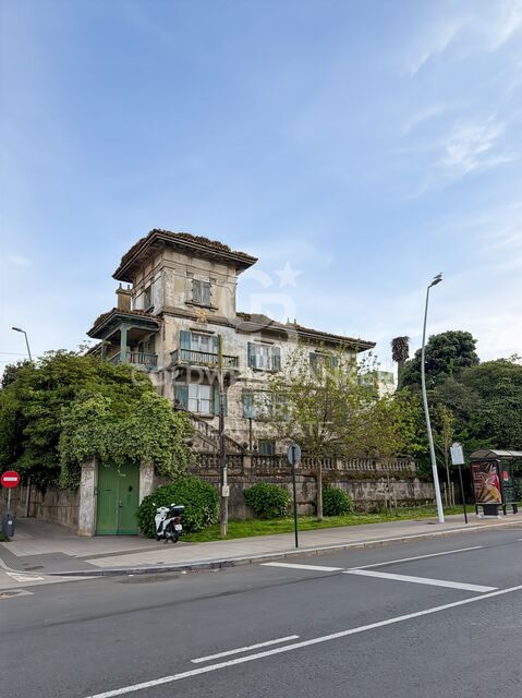 Chalet 6 Bedrooms Sale A Coruña