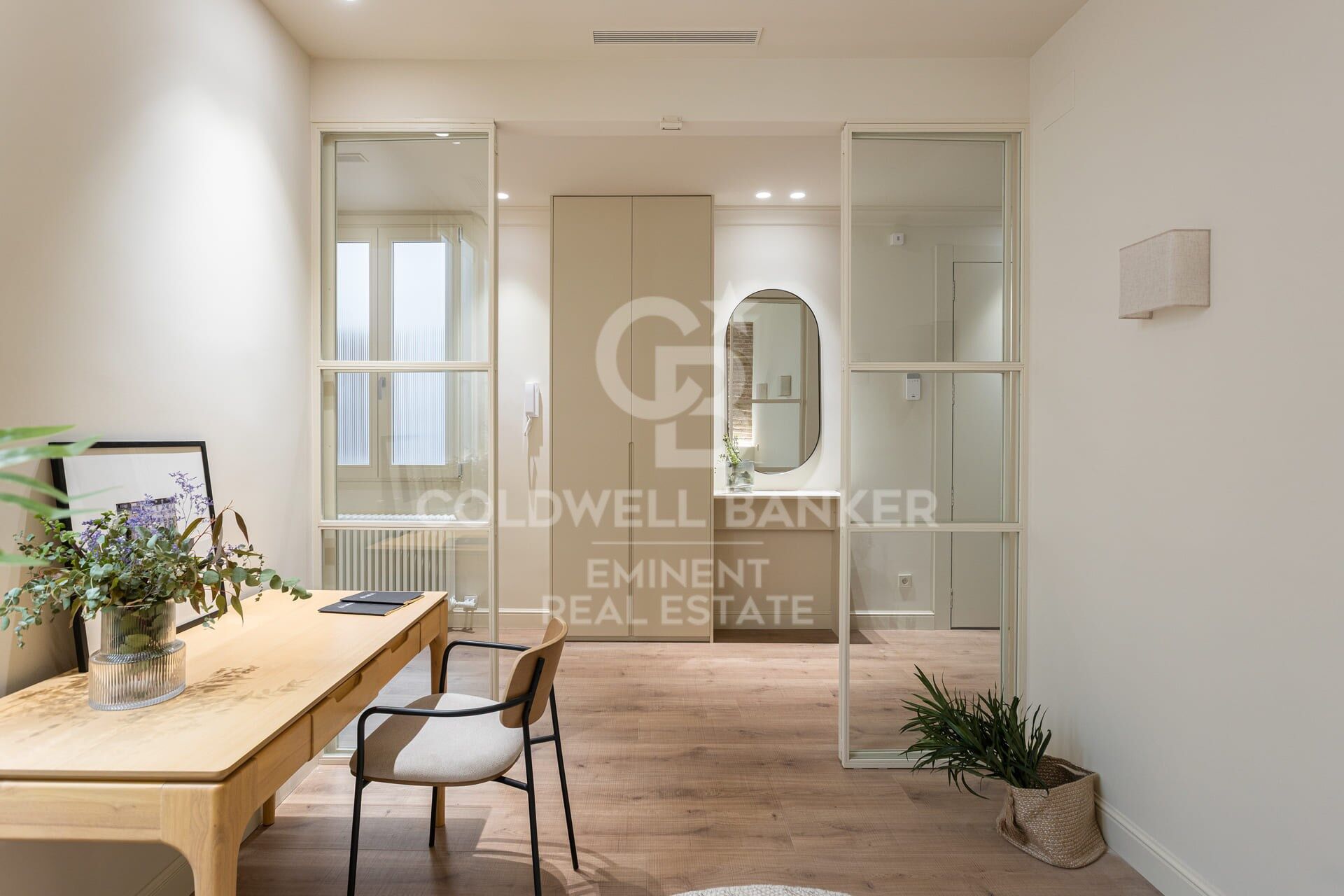 Flat 4 Bedrooms Sale Barcelona