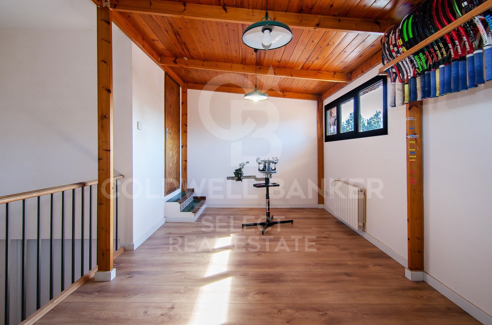 Contemporary elegance in a natural setting in Bellaterra