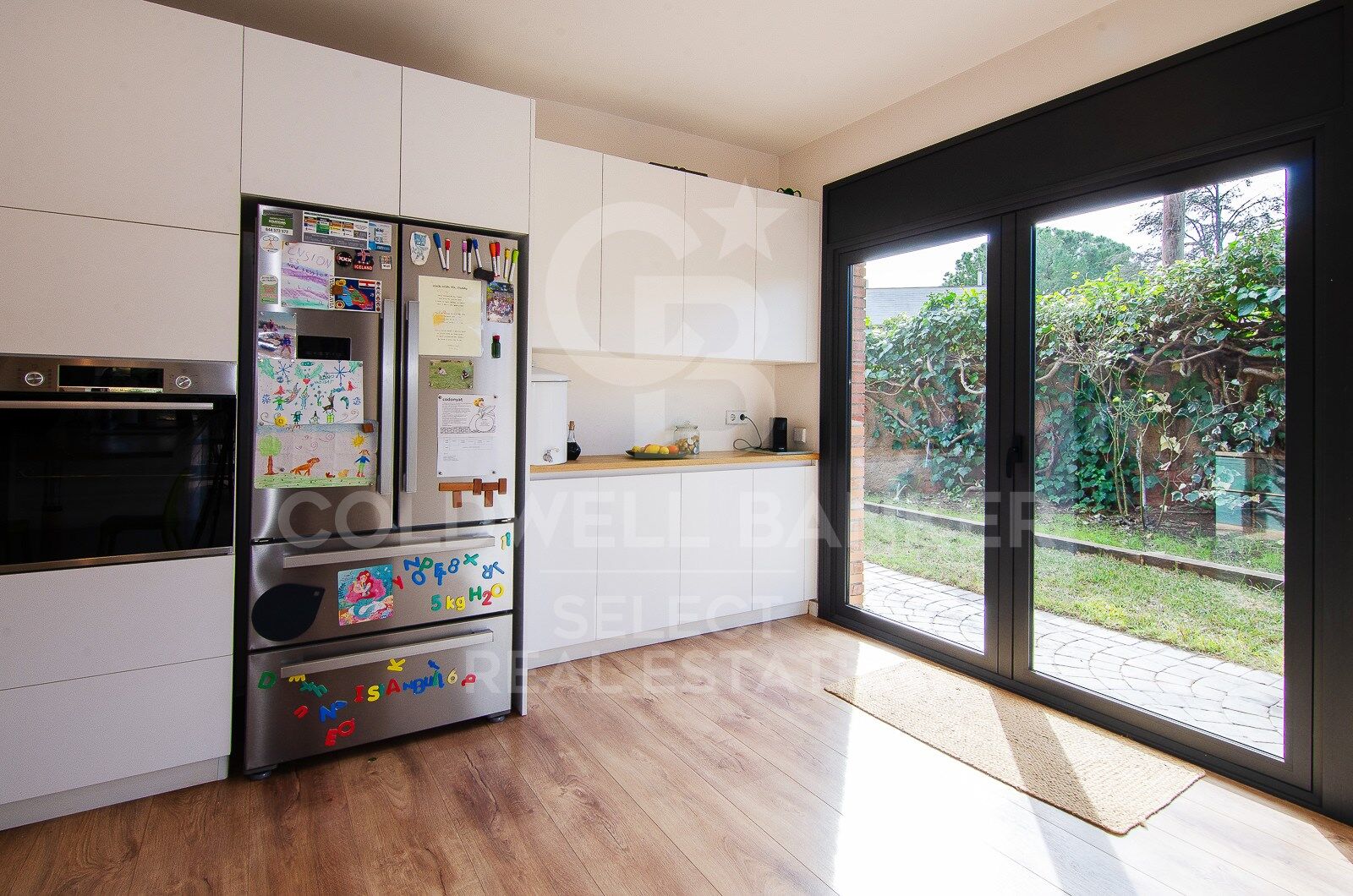 Contemporary elegance in a natural setting in Bellaterra