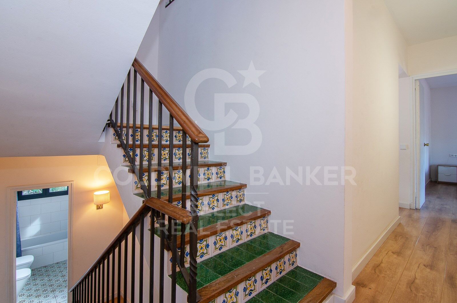 Contemporary elegance in a natural setting in Bellaterra