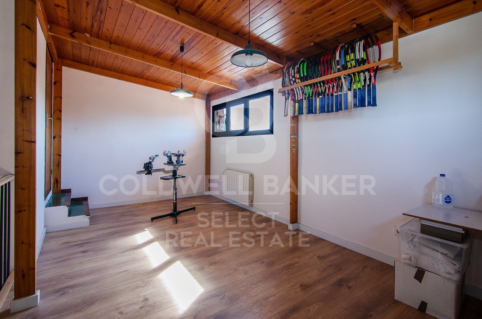 Contemporary elegance in a natural setting in Bellaterra