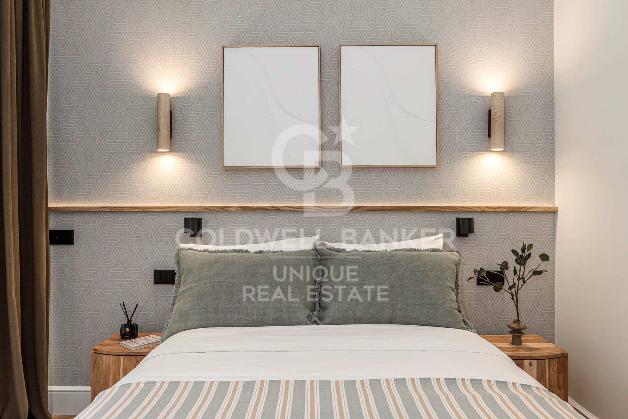 Renovated exterior apartment with terrace, garage, and storage room in Lista, Madrid