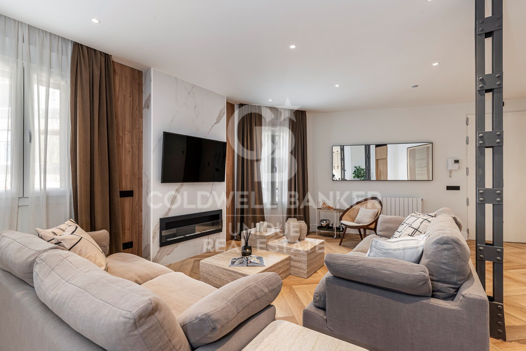 Renovierte Außenwohnung mit Terrasse, Garage und Abstellraum in Lista, Madrid