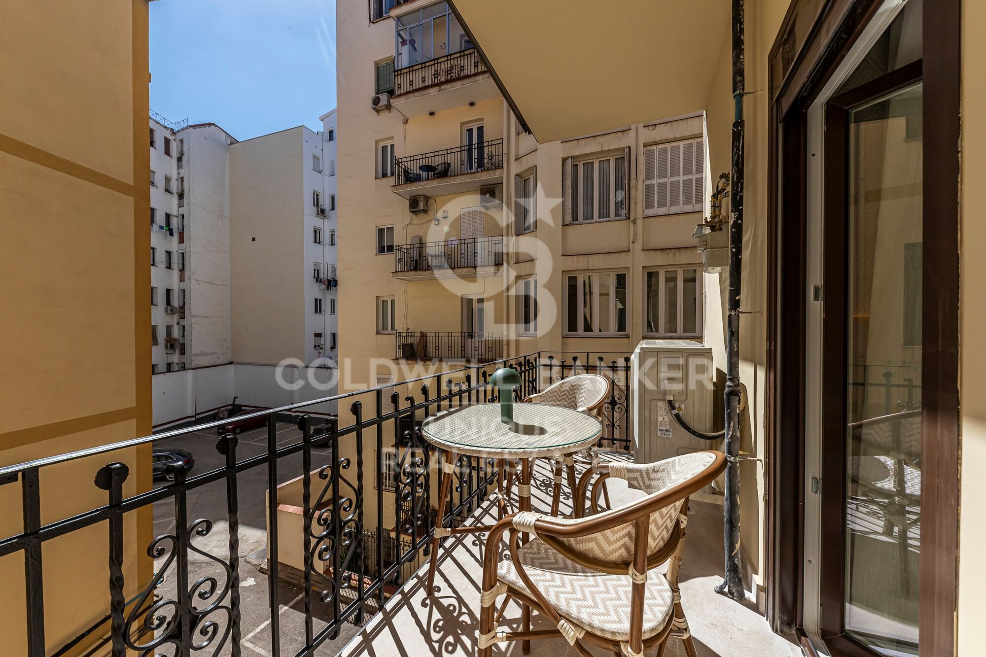 Renovierte Außenwohnung mit Terrasse, Garage und Abstellraum in Lista, Madrid