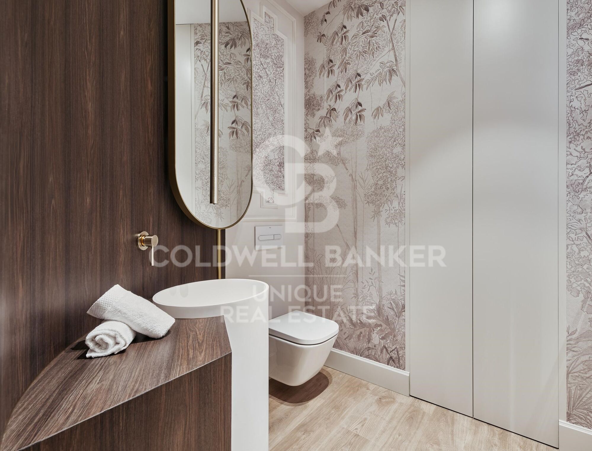 Renovated exterior apartment in Justicia, Madrid
