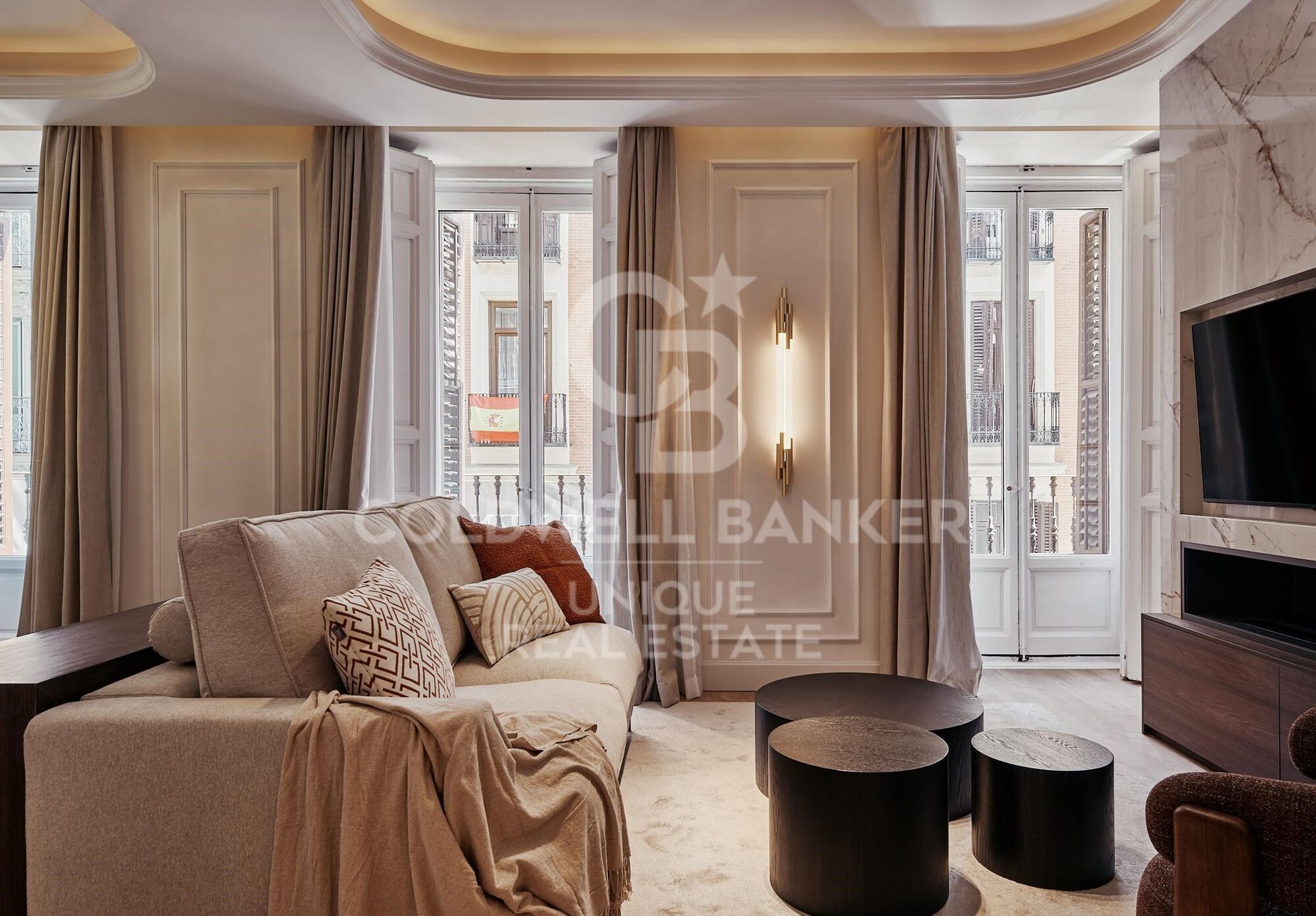 Renovated exterior apartment in Justicia, Madrid