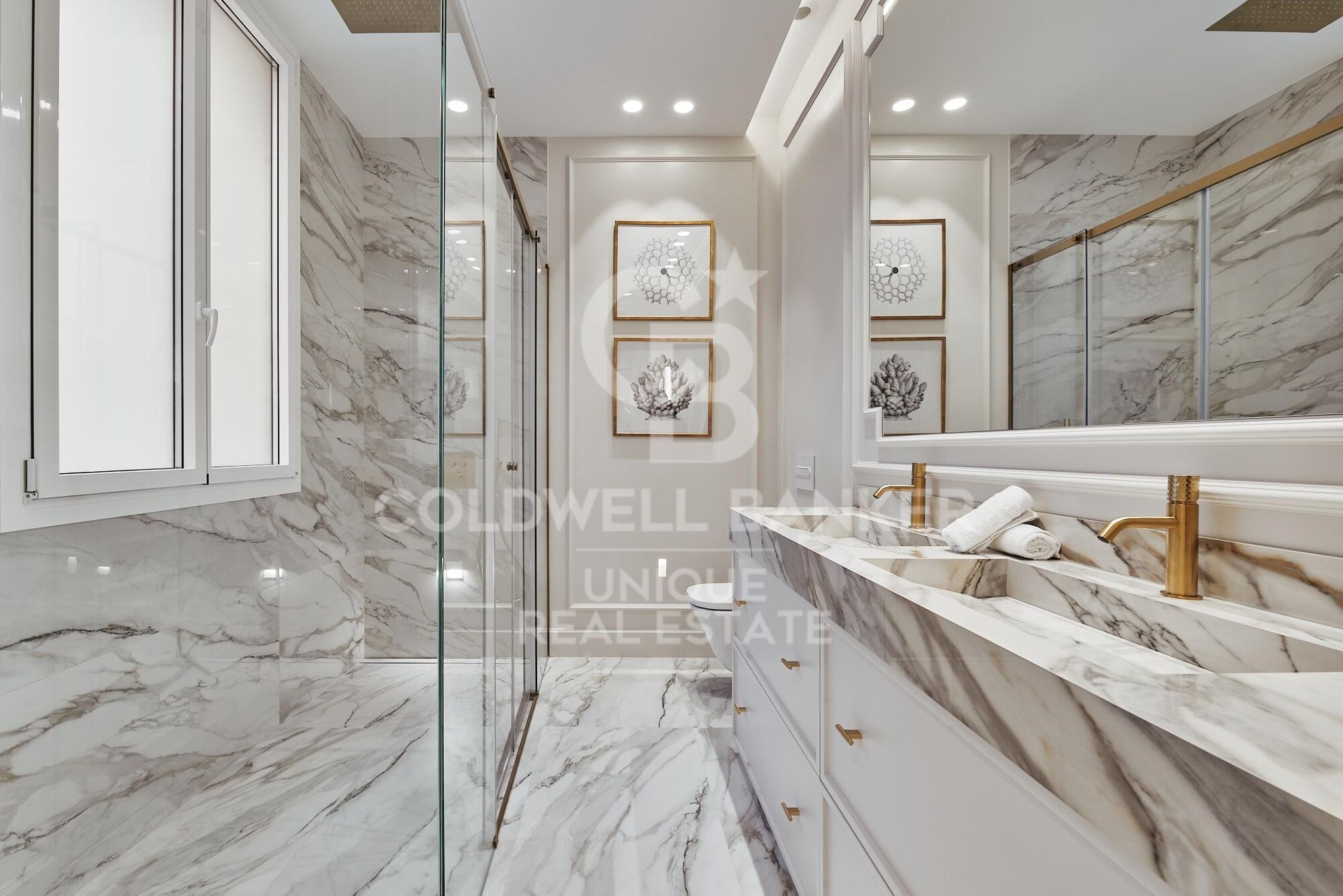 Renovated exterior apartment in Justicia, Madrid