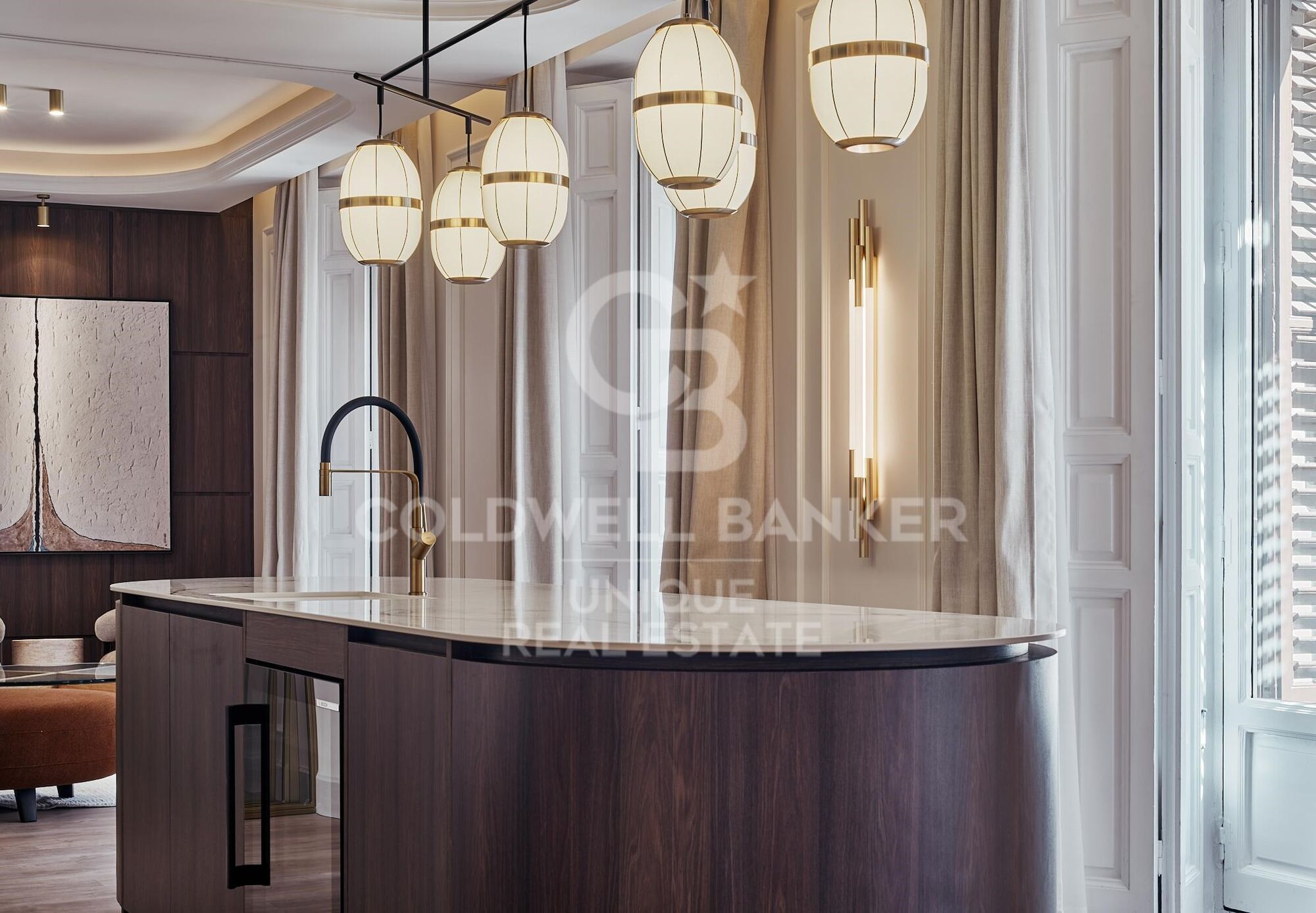 Renovated exterior apartment in Justicia, Madrid