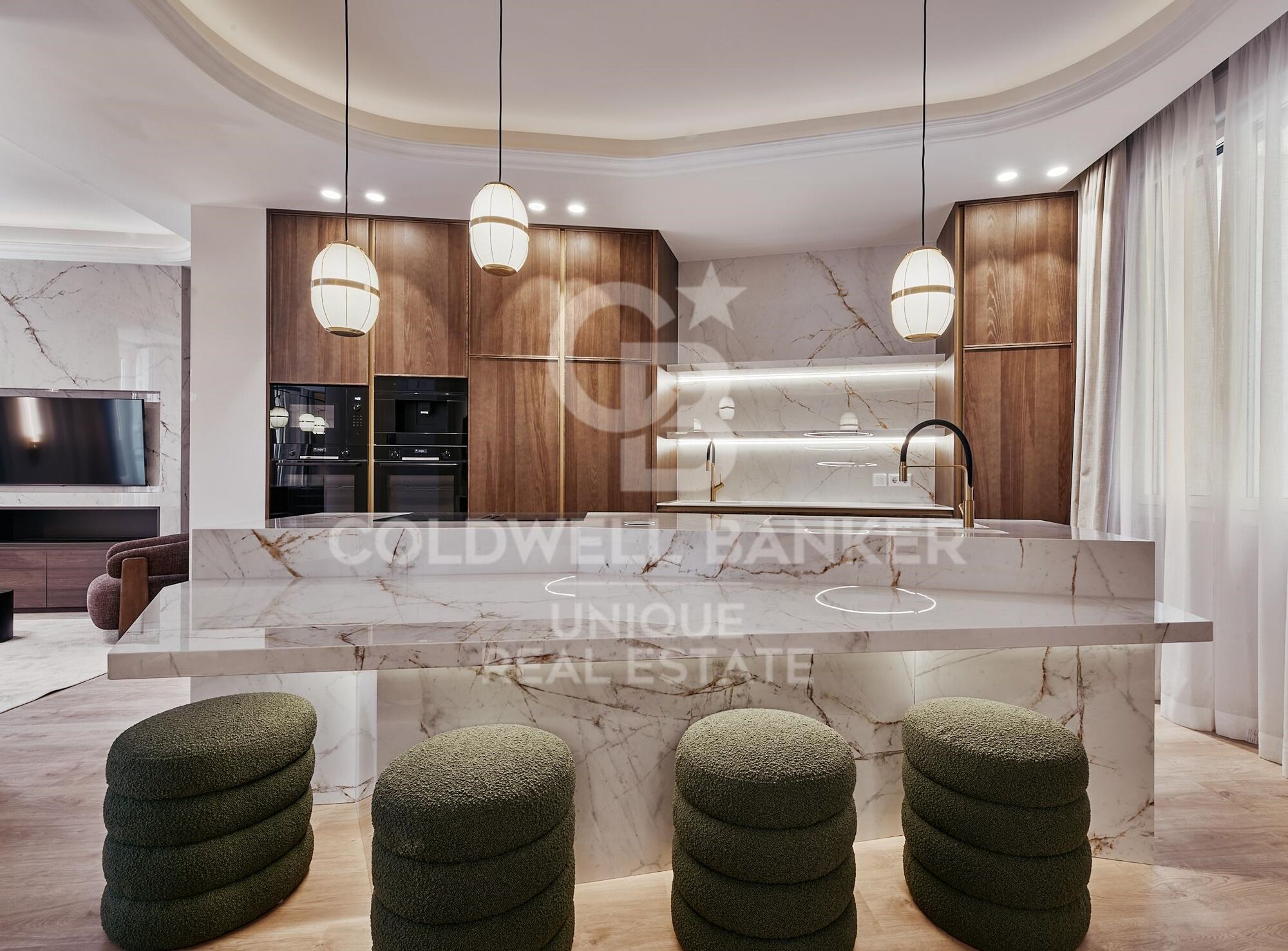 Renovated exterior apartment in Justicia, Madrid