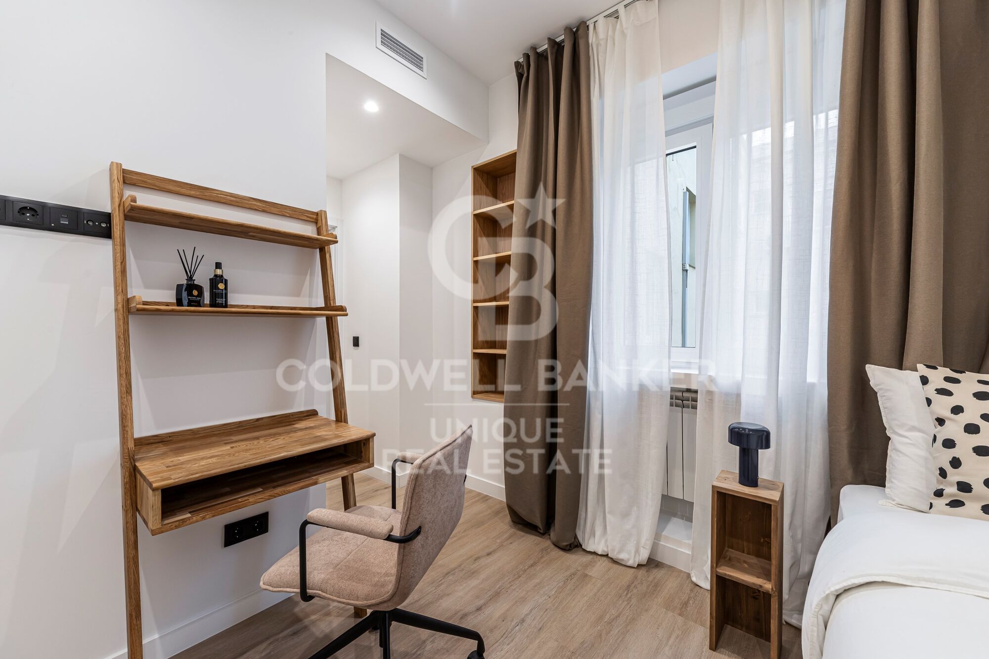 Renovierte Außenwohnung mit Terrasse und Abstellraum in Retiro, Madrid