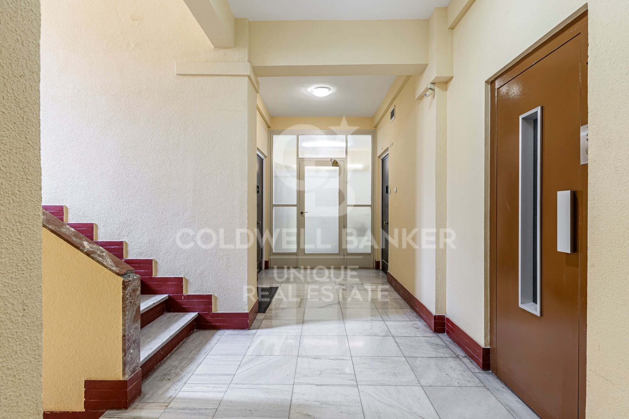 Renovierte Außenwohnung mit Terrasse und Abstellraum in Retiro, Madrid