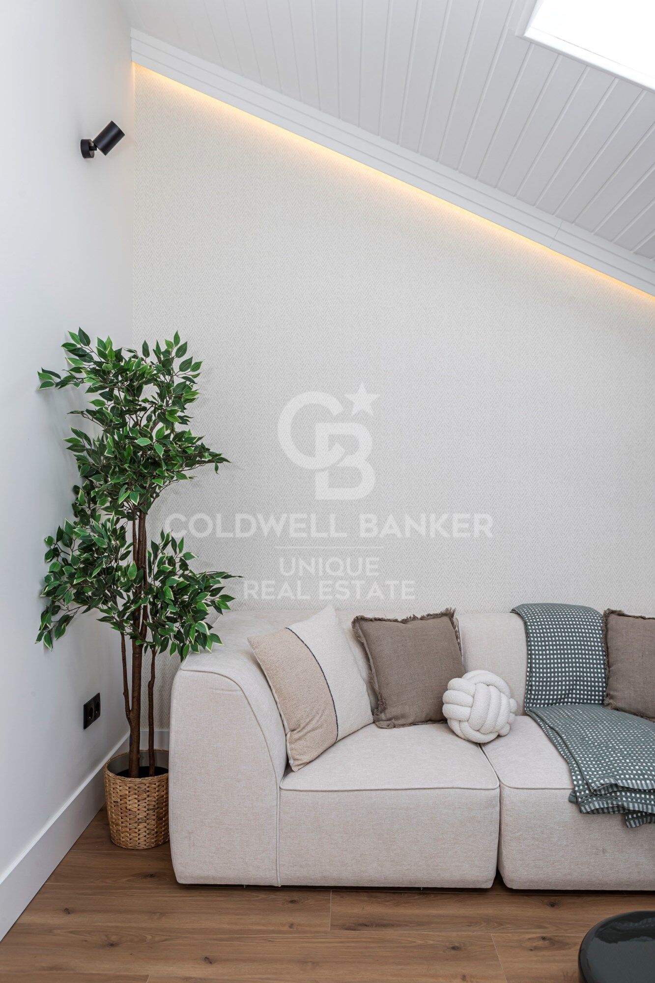 Appartement extérieur rénové avec 2 terrasses à Justicia, Madrid