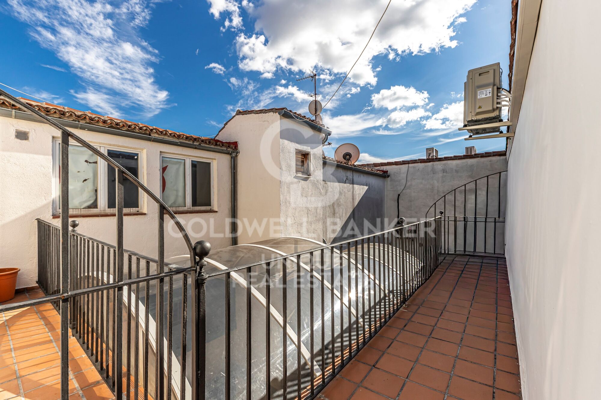 Appartement extérieur rénové avec 2 terrasses à Justicia, Madrid