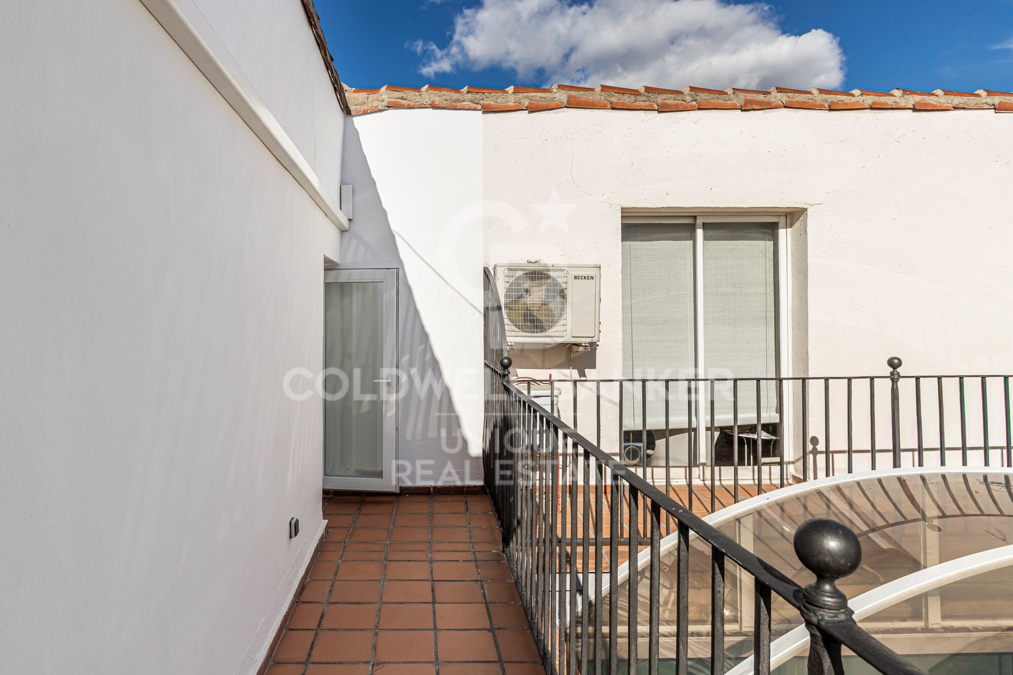 Appartement extérieur rénové avec 2 terrasses à Justicia, Madrid