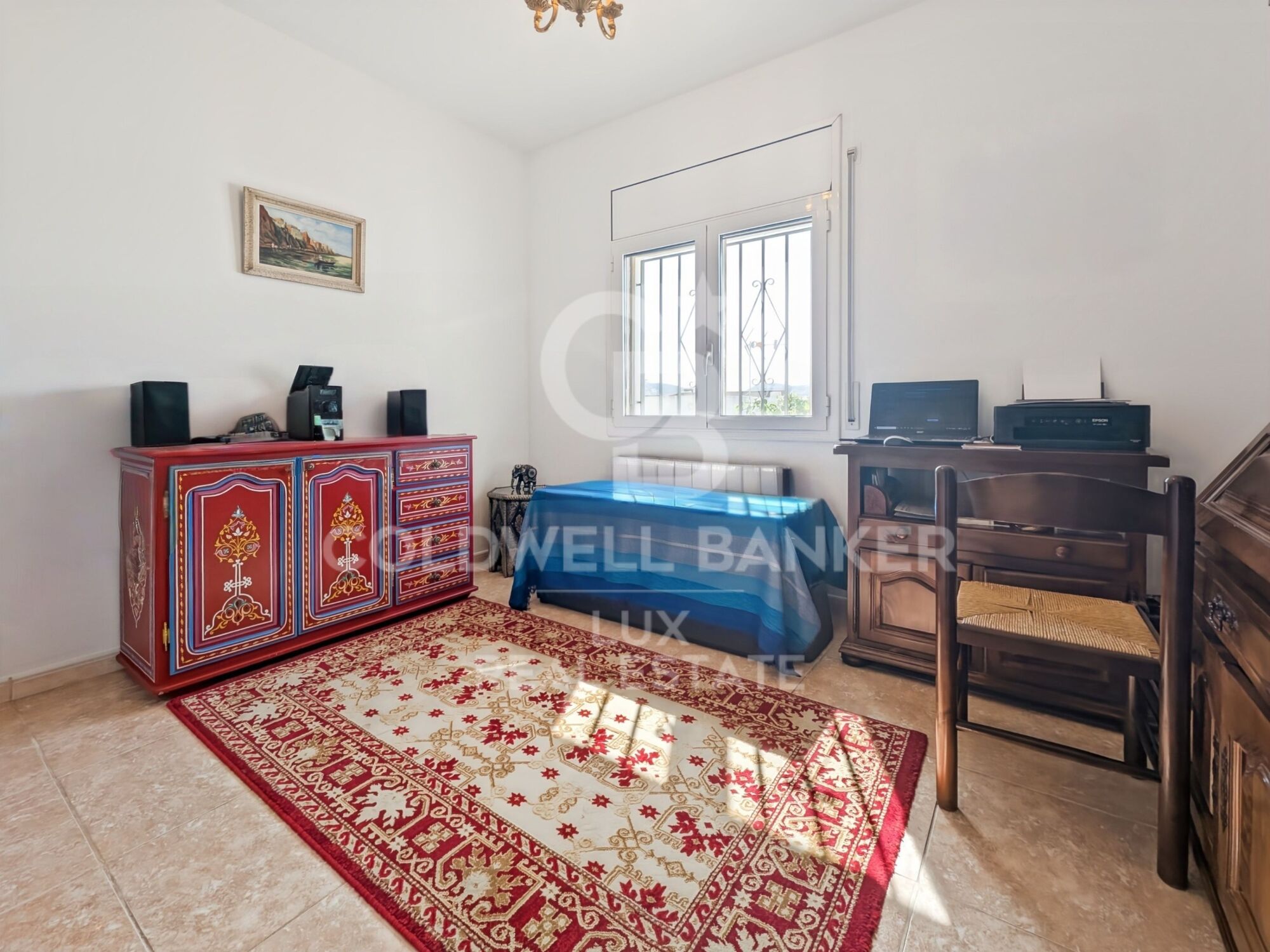 Villa with 2 garages and 820 m² plot in Roses