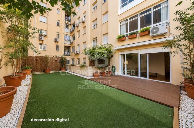 Magnífico piso con terraza de 75m² en Avenida de Sarrià