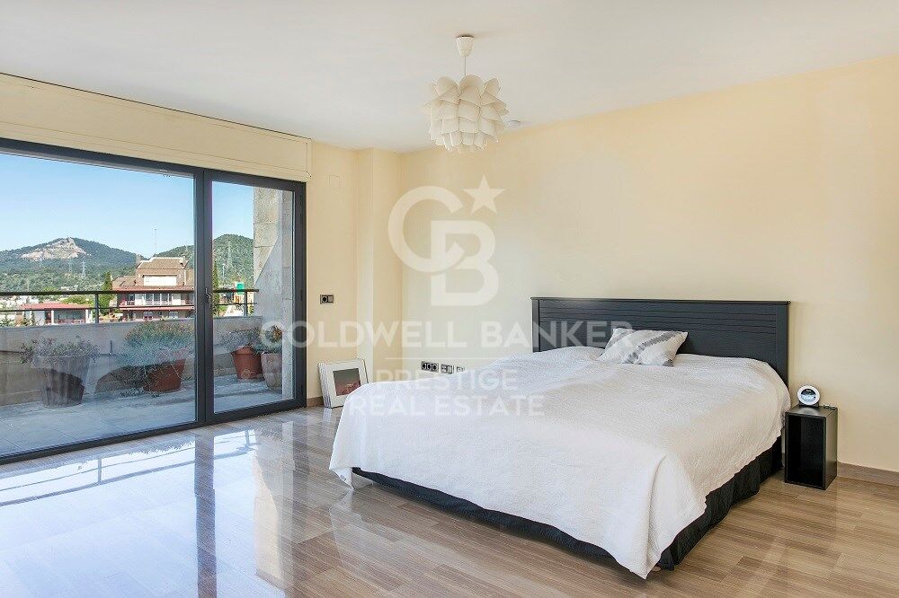 Exclusive family house with garden, pool and 5 double Suites